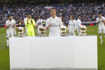 Cristiano con sus cuatro balones de oro