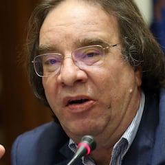 García Rojas: "Vacunaría primero a todos los más vulnerables, aunque sea con una dosis"