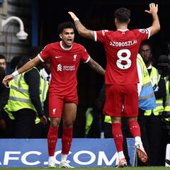 Szoboszlai lidera la reacción del Liverpool