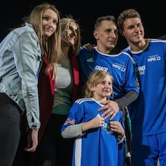Santi Giménez debutó con 15 años con su padre como compañero