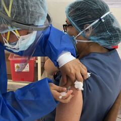 La vacuna española "va por buen camino"