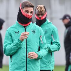 Los titulares dosifican en Lezama ante las citas de Fenerbahce y Alavés