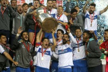 Universidad Católica - Los cruzados continuaron con su gran 2016 con la obtención de la Supercopa de Chile. Derrotó por 2-1 a Universidad de Chile y levantó por vez primera el trofeo.