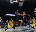 El Baskonia sigue en la pelea con un Baldwin fantástico