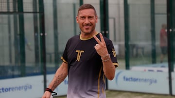 Totti hace pública su nueva relación tras separarse de Ilary Blasi