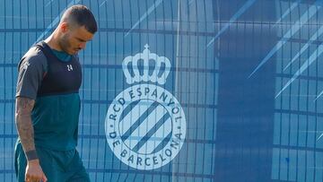 20220803
Entrenamiento 
RCD Espanyol 
Raul de Tomas (11) RCD Espanyol


