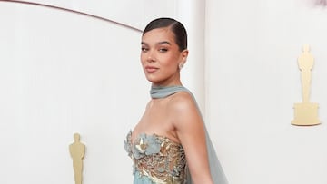 Sneak peeks of Super Bowl ads have already started to come out, and that includes one featuring singer and fianceé of Bills QB Josh Allen, Hailee Steinfeld.