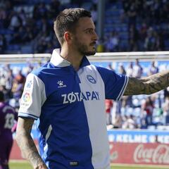 Joselu sigue siendo el emperador de los aires de Primera
