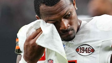 LAS VEGAS, NEVADA - SEPTEMBER 29: Deshaun Watson #4 of the Cleveland Browns walks off the field after losing to the Las Vegas Raiders 20-16 at Allegiant Stadium on September 29, 2024 in Las Vegas, Nevada. Jeff Bottari/Getty Images/AFP (Photo by Jeff Bottari / GETTY IMAGES NORTH AMERICA / Getty Images via AFP)