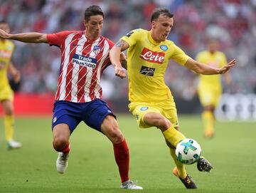 Fernando Torres and Vlad Chiriches.