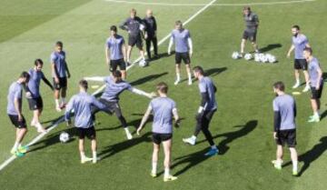 Risas y buen rollo en el entrenamiento del Real Madrid
