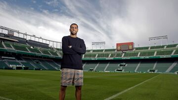 28/10/21 ELCHE
ENTREVISTA
OMAR MASCARELL
VISTE DE CALLE PAISANO