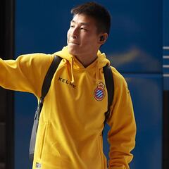 Wu Lei derriba la muralla