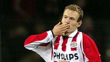 <b>PRETENDIDO</B>. Robben tiene una oferta del Manchester United y otra del Real Madrid.