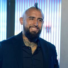 La presentación de Arturo Vidal con el Barcelona en imágenes