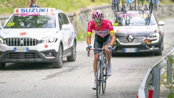 Juan Ayuso, en plena ascensión del Giro sub-23.