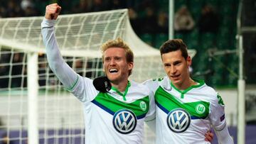 Schuerrle fires Wolfsburg into Champions League last eight