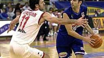 <b>ARRASÓ.</b> El alero del Estudiantes Nikola Loncar protege el balón ante la presión de Andrea Meneghin, del equipo italiano del Metis Varese, durante el partido correspondiente a la Copa ULEB, que ganó Estudiantes por 18 puntos.