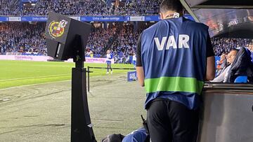 El VAR se funde en Riazor y Deportivo-Las Palmas se revisa desde Madrid