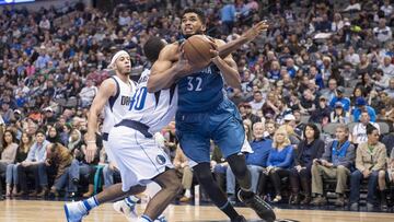 Jan 15, 2017; Dallas, TX, USA; Minnesota Timberwolves center Karl-Anthony Towns (32) is fouled by Dallas Mavericks forward Harrison Barnes (40) during the second half at the American Airlines Center. The Mavericks defeat the Timberwolves 98-87. Mandatory Credit: Jerome Miron-USA TODAY Sports