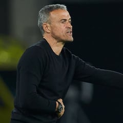 No hay prisa para renovar a
Luis Enrique antes de Qatar