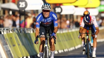 PARIS, FRANCE - JULY 24: Jasper Philipsen of Belgium and Team Alpecin-Fenix celebrates winning during the 109th Tour de France 2022, Stage 21 a 115,6km stage from Paris La D?fense to Paris - Champs-?lys?es / #TDF2022 / #WorldTour / on July 24, 2022 in Paris, France. (Photo by Michael Steele/Getty Images)