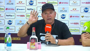 Hernán Darío Herrera, DT de Once Caldas, explota contra el arbitraje.