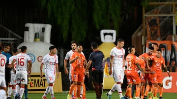 “A nosotros los DT nos echan a los seis meses y a ustedes no les pasa nada, háganse responsables”