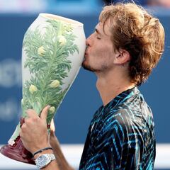 Zverev supera a Rublev y logra su primer título en Cincinnati