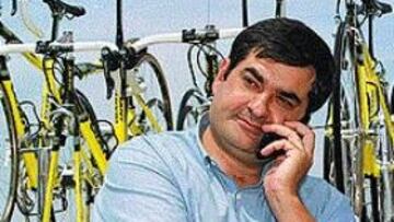 <b>GESTIONES AVANZADAS.</B> Saiz tendrá equipo el próximo año.