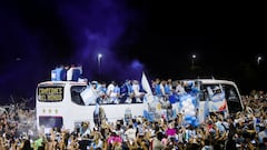 During the victory parade in Buenos Aires following Argentina’s World Cup win, some of the players narrowly avoided a serious accident.