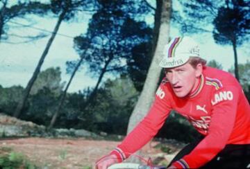 Freddy Maertens arrolló en la Vuelta a España batiendo el record de victorias parciales, 13. Ganó la clasificación general, por puntos y la de las metas volantes. Pero ese mismo año le salpicó el escándalo al aparecer su nombre ligado a una lista de corredores que habían dado positivo en unas pruebas belgas.