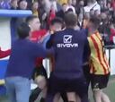 El final de partido más lamentable: gol de último minuto, un gesto y pelea