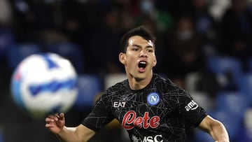 Hirving Lozano en el partido entre el Napoli y el Torino