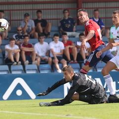 Osasuna se impone a su filial en el primer amistoso de pretemporada