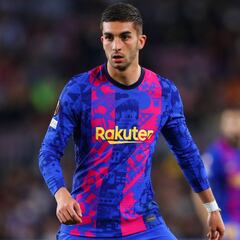 Ferran Torres jugó con una camiseta defectuosa por un error en la impresión