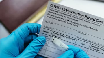 Algunos lugares en Estados Unidos requieren prueba de vacunaci&oacute;n contra el coronavirus para ingresar. Te explicamos c&oacute;mo solicitar tu certificado de vacunaci&oacute;n.