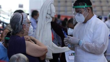 Vacunación para Adultos Mayores en Ecuador: ¿cómo registrarse en MSP mediante mensaje de texto?