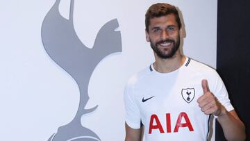 Fernando Llorente, con la camiseta del Tottenham