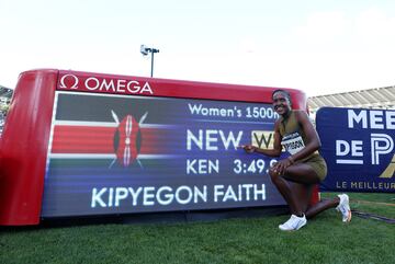 Kipyegon, with another record in his pocket. 