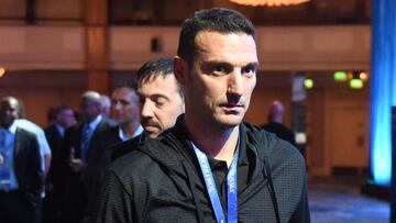 FMA0001. London (United Kingdom), 23/09/2018.- Caretaker manager of the Argentinian national soccer team, Lionel Scaloni, attends the FIFA Football Conference in London, Britain, 23 September 2018. Coaches and technical directors from nearly 200 member as