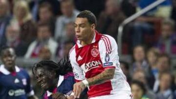 <b>DE 23 AÑOS.</b> Van der Wiel es fi jo con la selección holandesa y tiene experiencia en Champions.