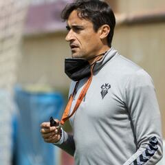 Noguerol: "El Almería nos someterá mucho, será clave tener el balón"