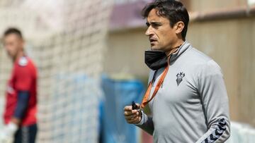 Noguerol: "El Almer¨ªa nos someter¨¢ mucho, ser¨¢ clave tener el bal¨®n"