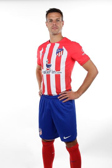 C¨¦sar Azpilicueta con la primera equipaci¨®n de la temporada 23/24.