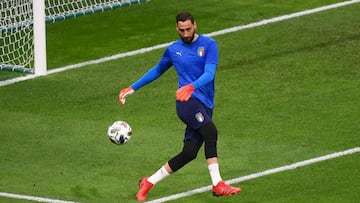 San Siro pita a Donnarumma