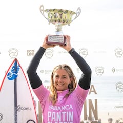 Leticia Canales, campeona de Europa de surf