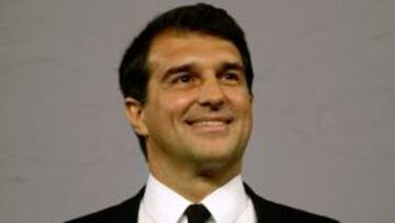 <b>GALARDÓN.</b> Laporta recogio el premio de Mundo Deportivo.