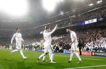 1-0. Karim Benzema celebró el primer gol.