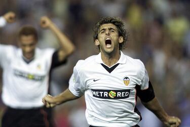 En el minuto 7 de partido, Angulo marcó el primer y único gol del encuentro a pase de Vicente. Un tanto que sirvió para darle la victoria al Valencia frente al Real Madrid, ya que el conjunto merengue no fue capaz de marcar ni un gol en lo que restó de partido. 

 